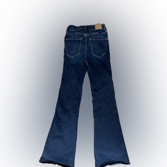 American Eagle jeans. Size 000 Regular. Super High- Rise Flare. - Picture 2 of 8